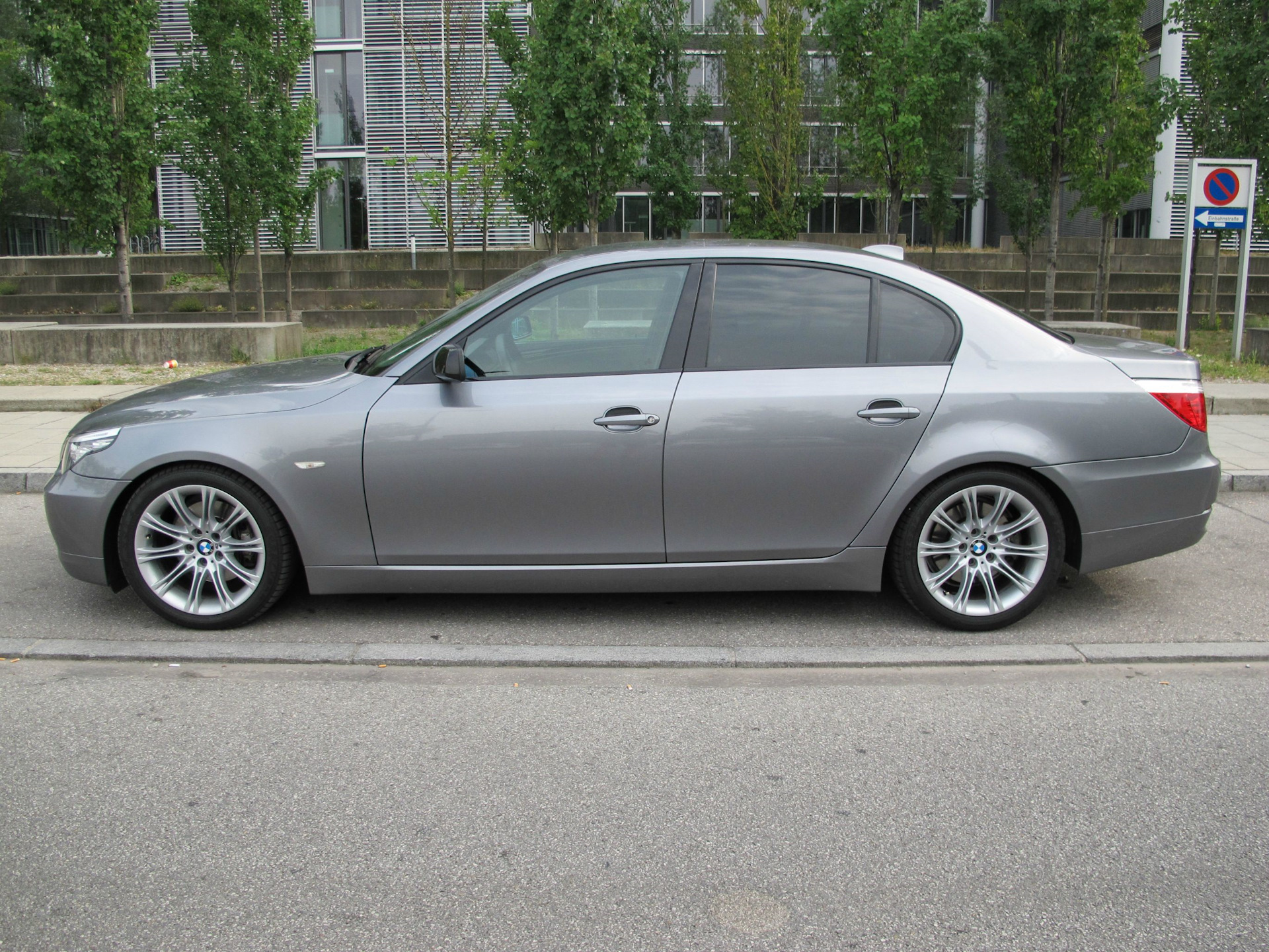 Стили бмв е60. BMW e60 135 стиль. BMW 5 e60 r18. БМВ е60 135 стиль r18. BMW e60 135 диски.