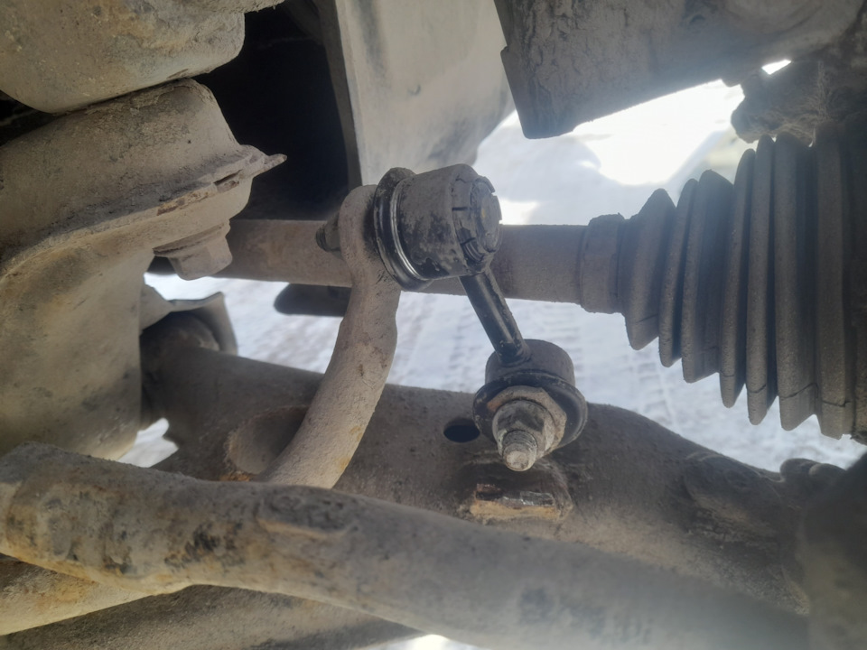 Металлический стук в подвеске. — Toyota Carina (5G), 1,6 л, 1988 года ...