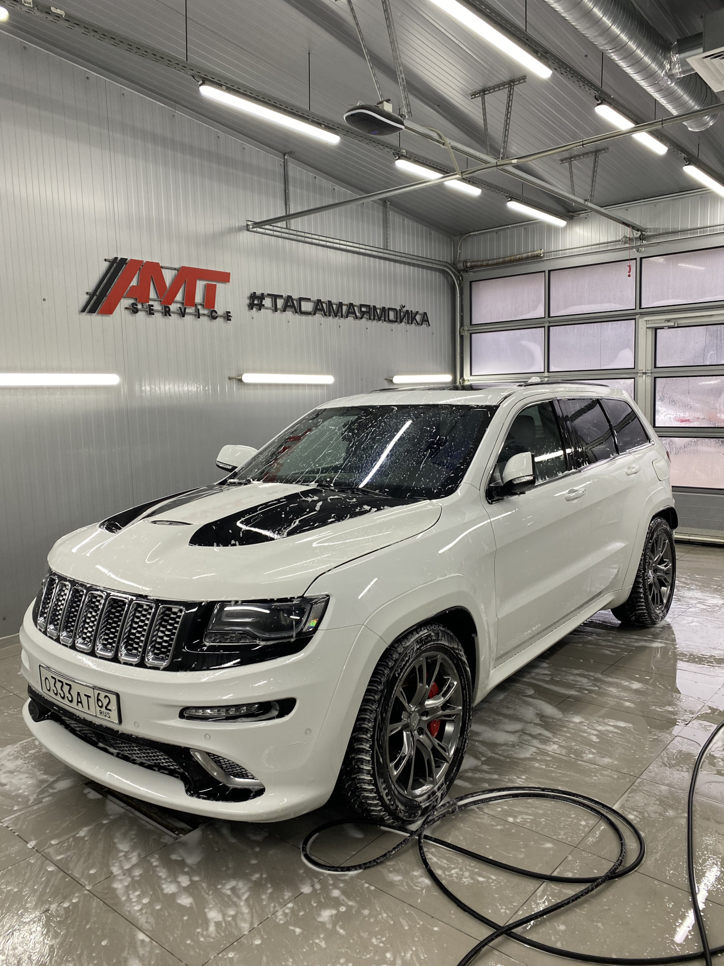 Jeep srt wk2 карбон салона