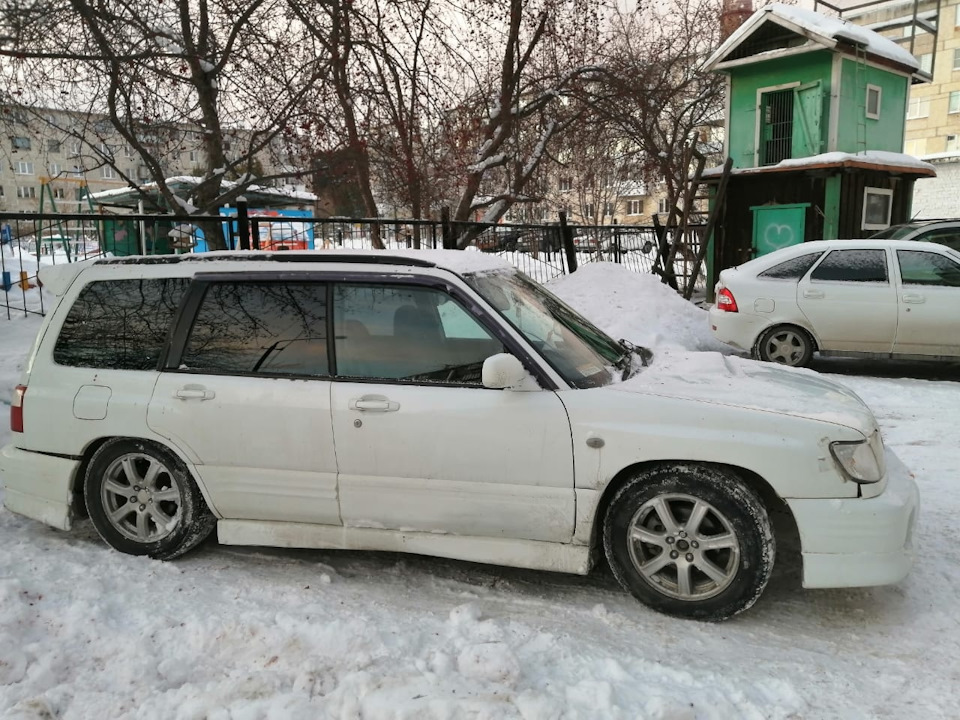 Распилы субару. Распил Subaru Forester sf5. Субару Форестер sf5 распил. Форестер sf5 распил. Распил Субару Форестер сф5.