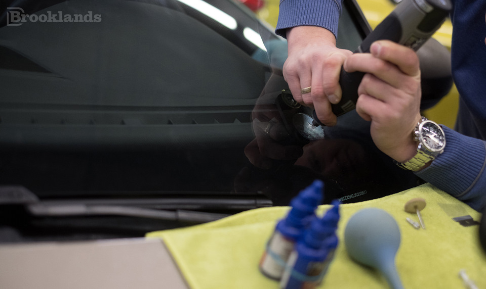 Лобовое стекло. Заменить на новое или отремонтировать ...