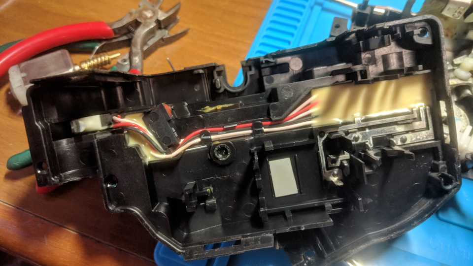 Фото внутренностей замка 4 — KIA Ceed (1G)