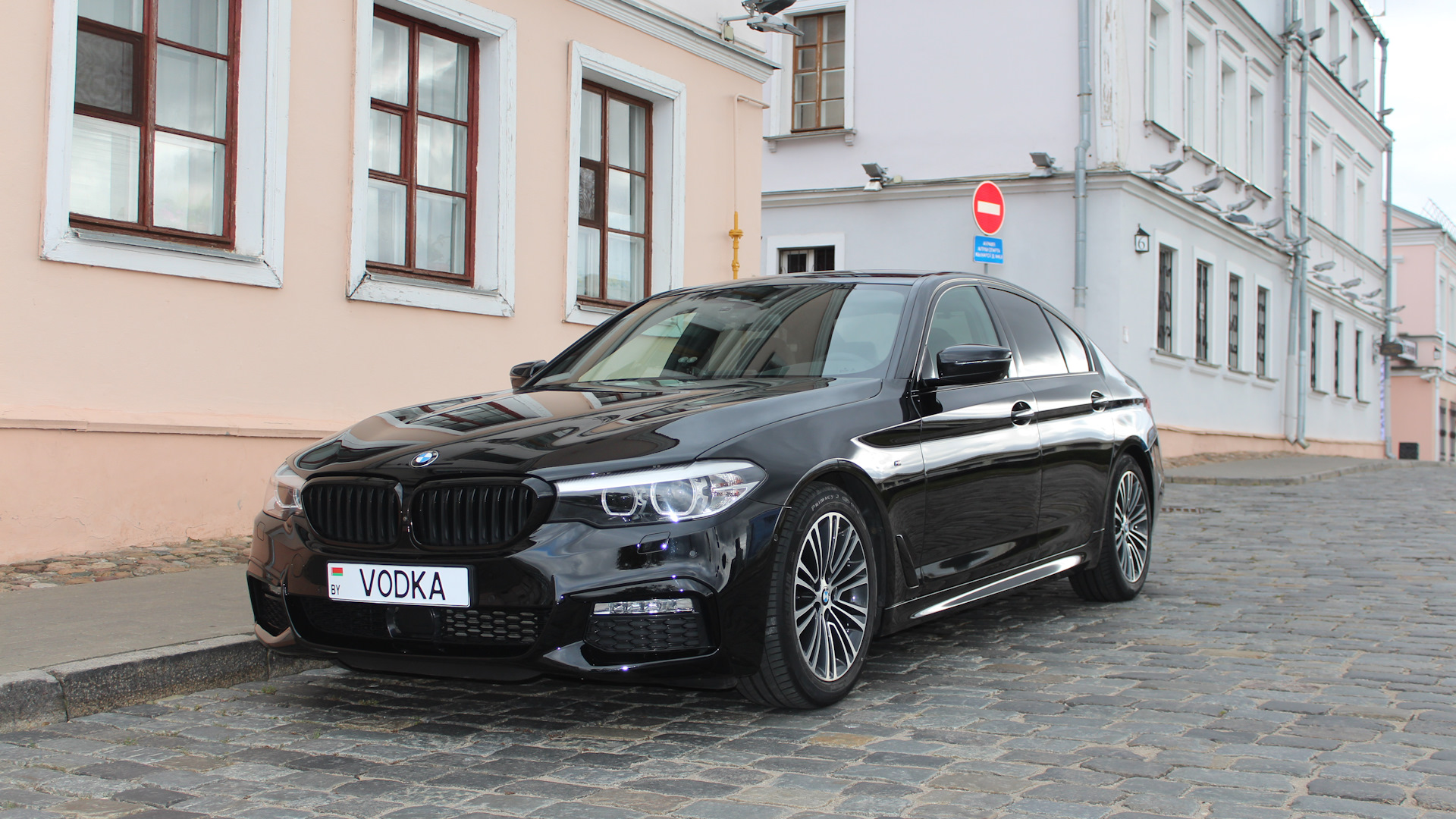 5 series g30. BMW 5 Series g30 Black. BMW 5 g30 черная. Bww g30 Black. BMW 5 g30 Black Edition.