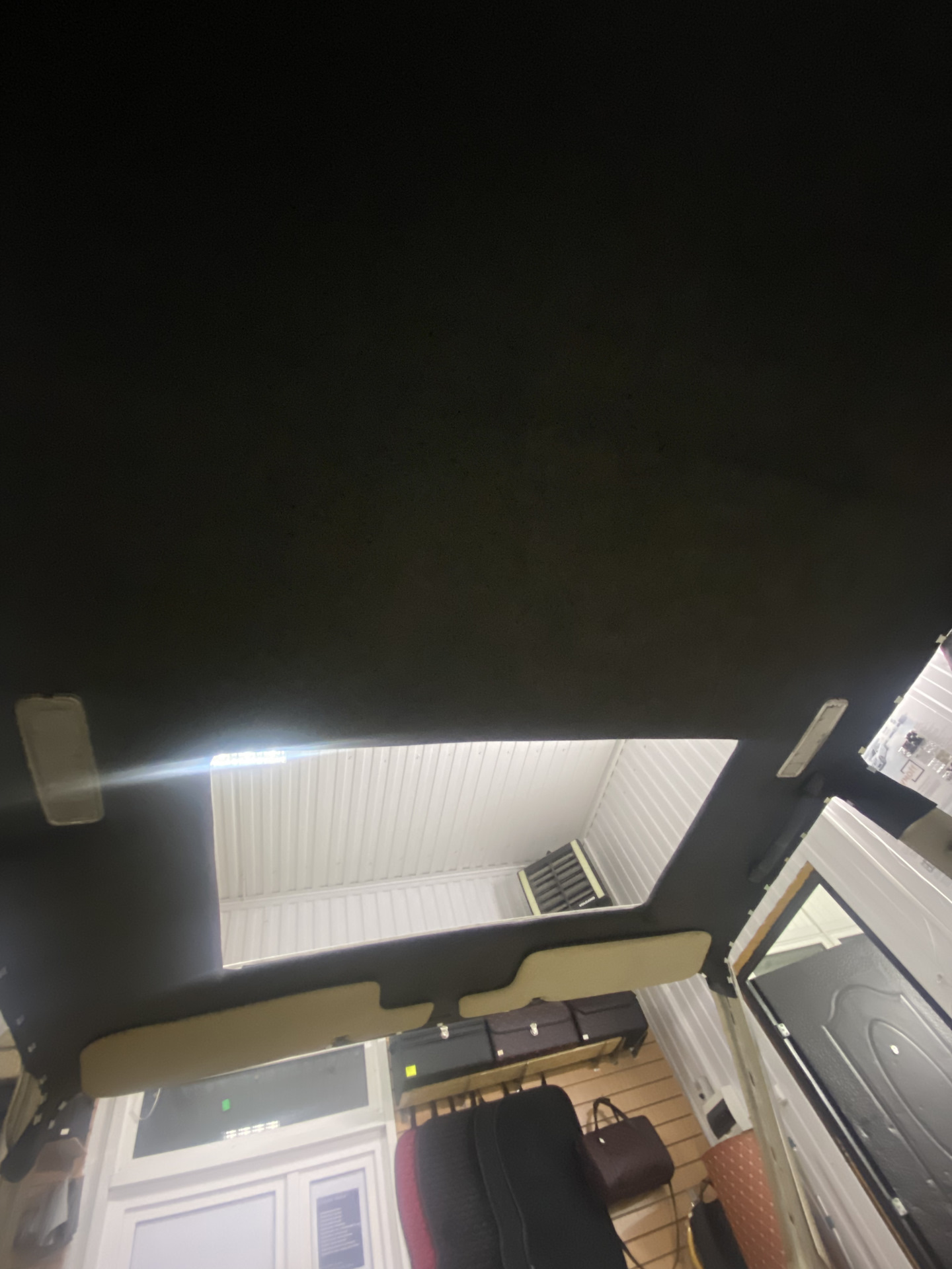 7.2 Перетяжка потолка в алькантару — BMW 5 series (E28), 2 л, 1984 года ...