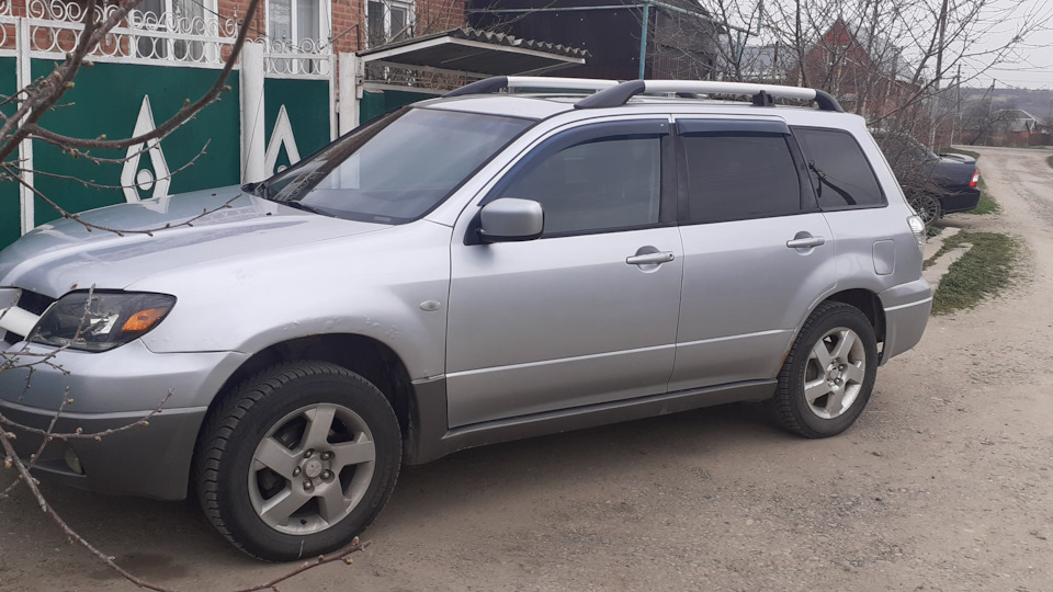 Не горит лампа заряда акб. Зарядка есть. — Mitsubishi Outlander, 2,3 л ...