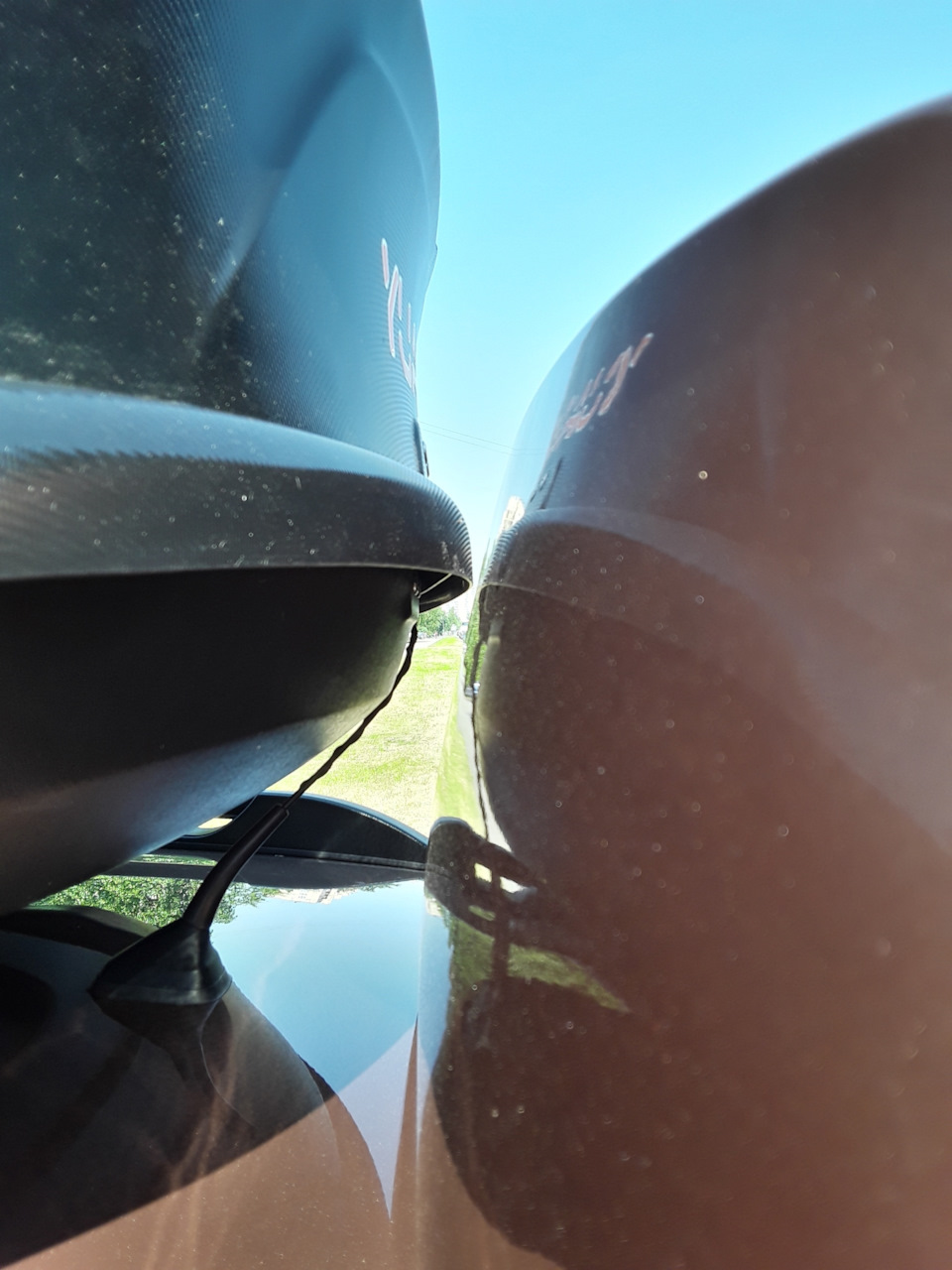 Норм! Когда левел думал ставить, думал может багажнику ограничитель поставить даже, чтобы не открывался на полную — Lada XRAY