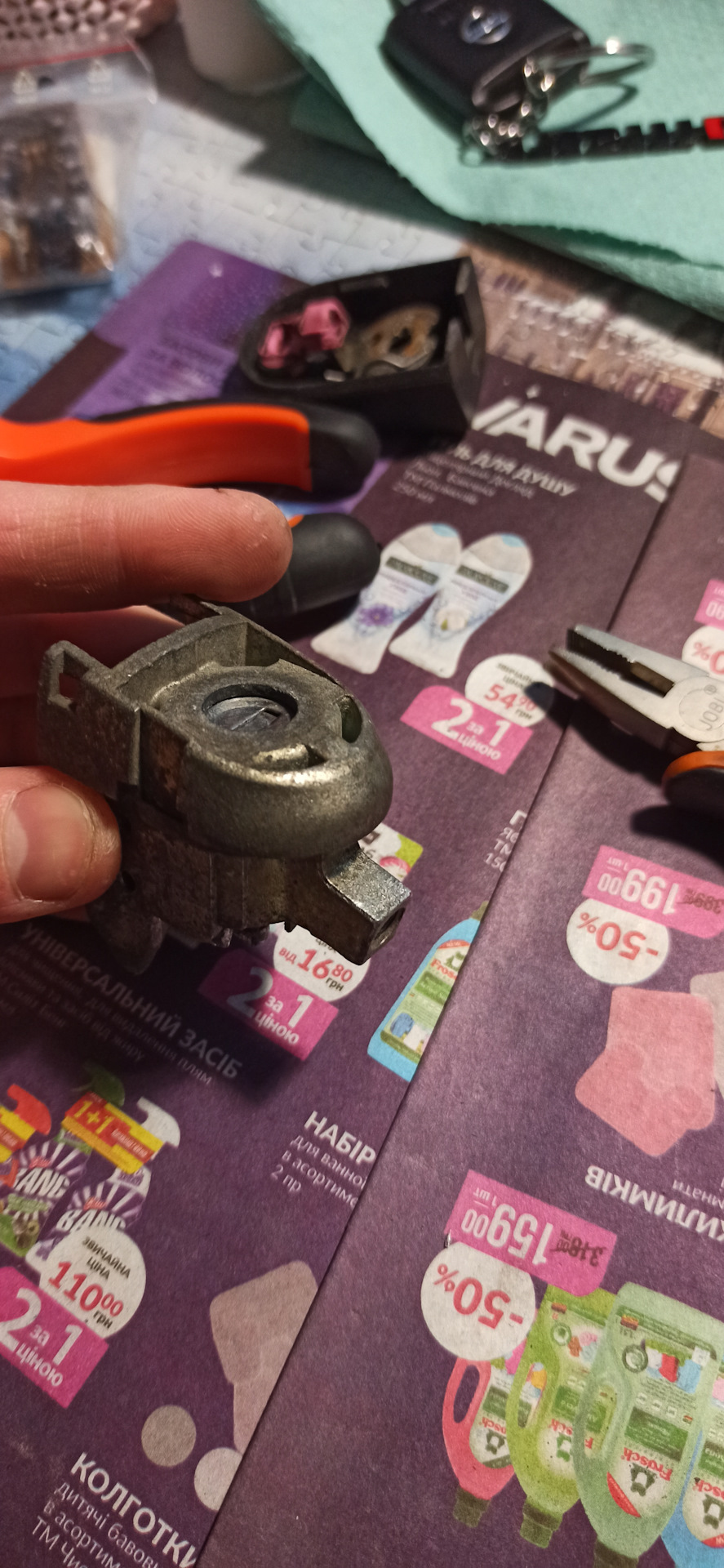 Как разобрать личинку замка? — Nissan Note (1G), 1,4 л, 2008 года ...