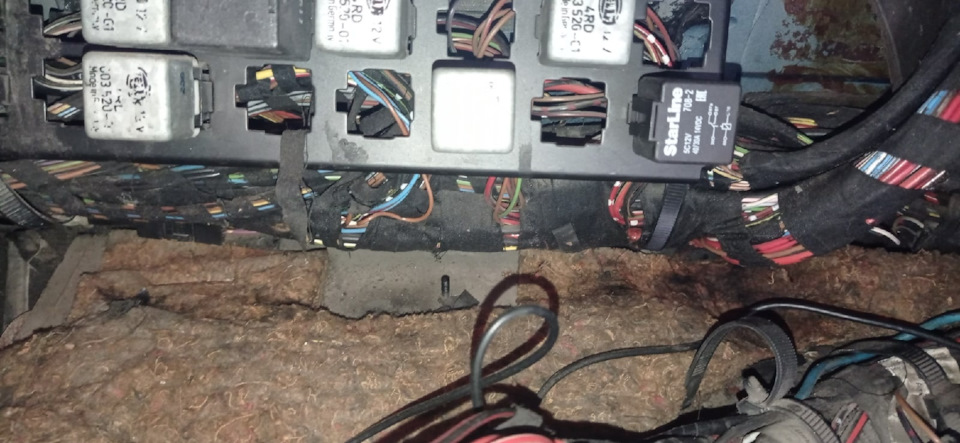 Чот воняет горелым… — Mercedes-Benz G-Class (W463), 3,2 л, 1997 года ...