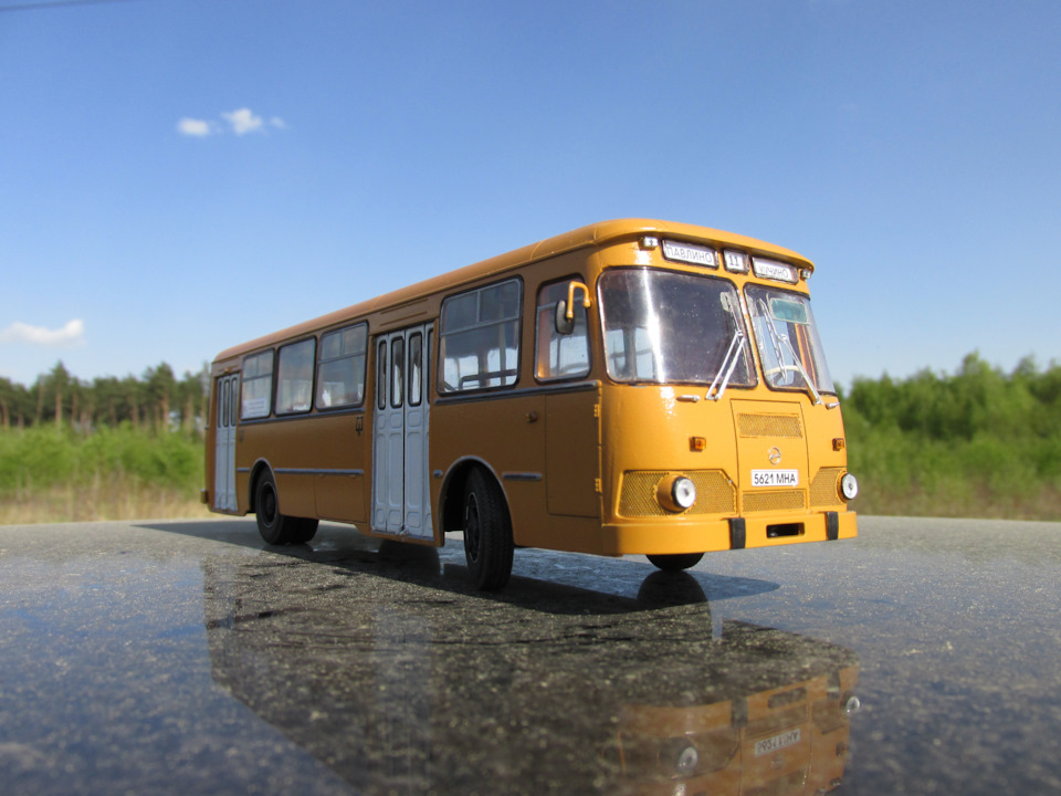 ЛиАЗ-677м от AVD models (1/43) — Сообщество «Масштабные Модели» на DRIVE2