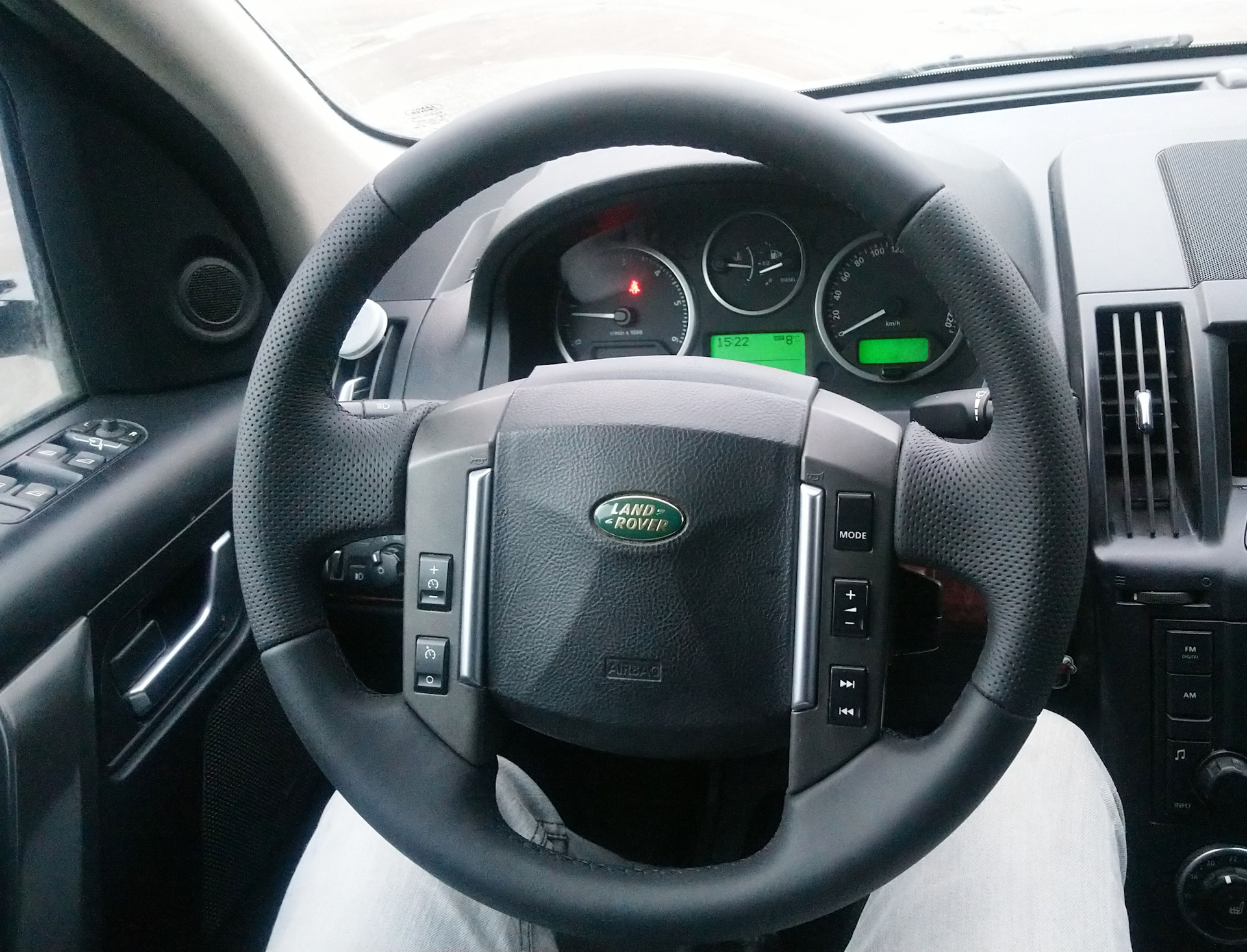 Новый кожаный руль на Фрила — Land Rover Freelander 2 (L359), 2,2 л ...