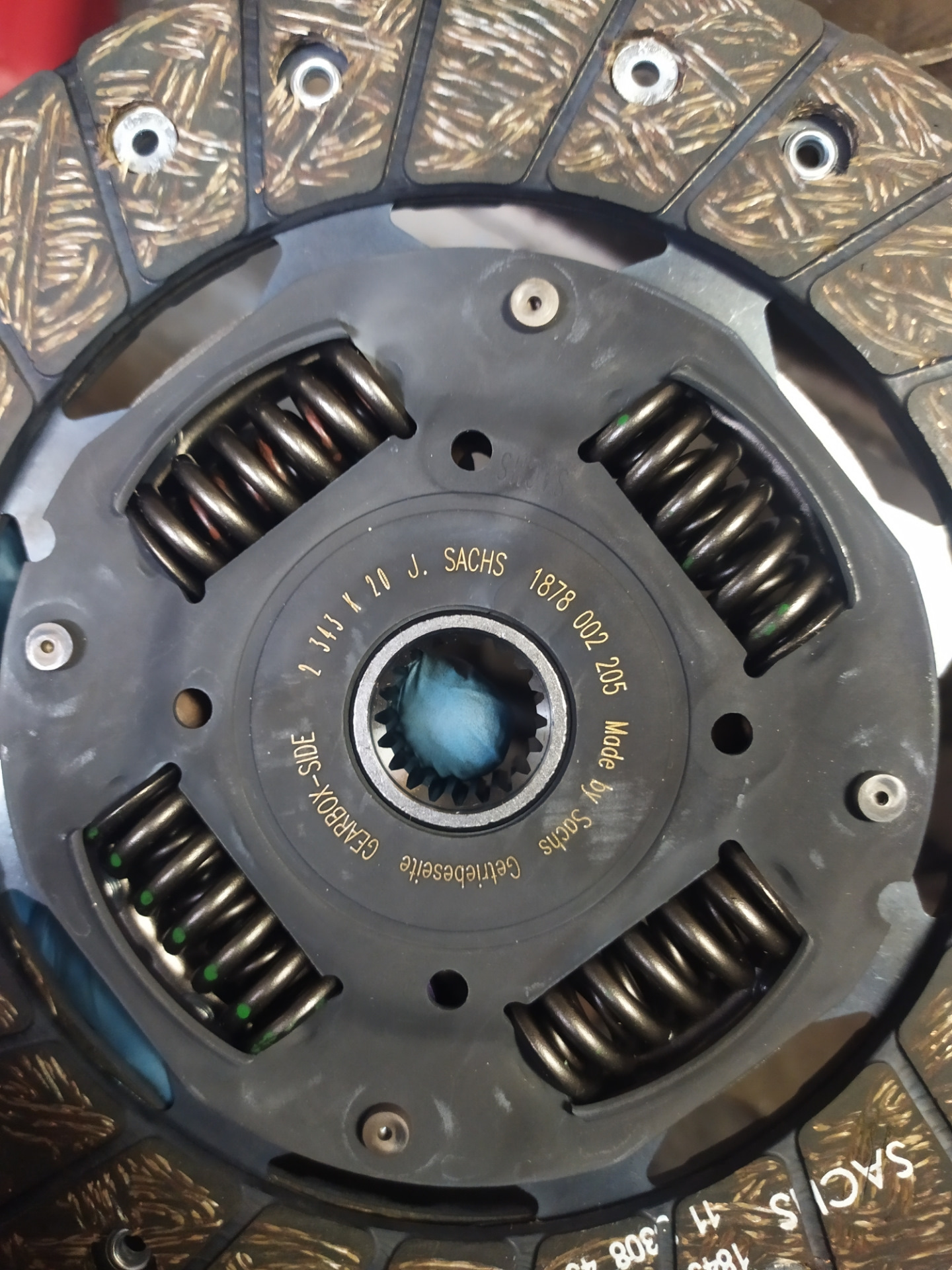 Замена сцепления. Проявилось зашифрованное послание — Lada 2131, 1,7 л ...