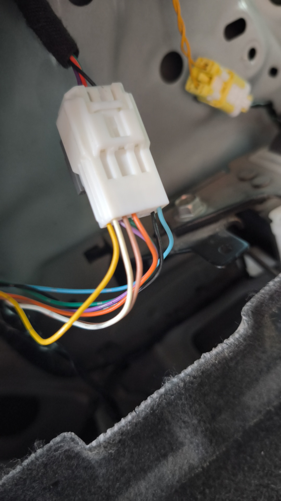 Установка датчика дождя и света — Mazda 3 (2G) BL, 1,6 л, 2012