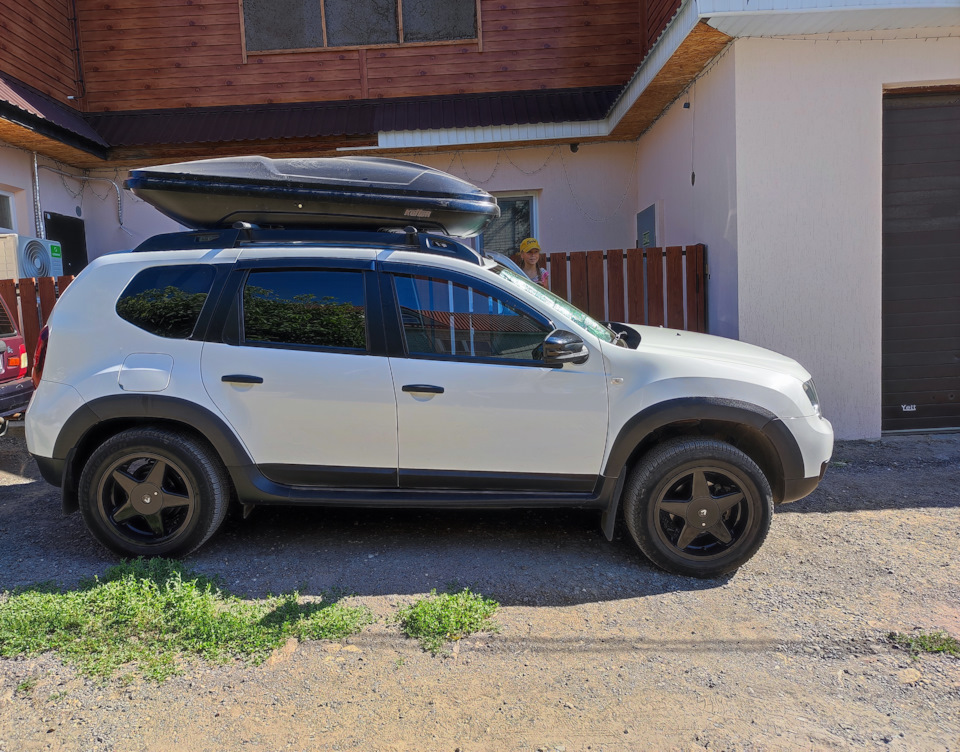 Кофр на крышу — Renault Duster (1G), 2 л, 2015 года | аксессуары | DRIVE2