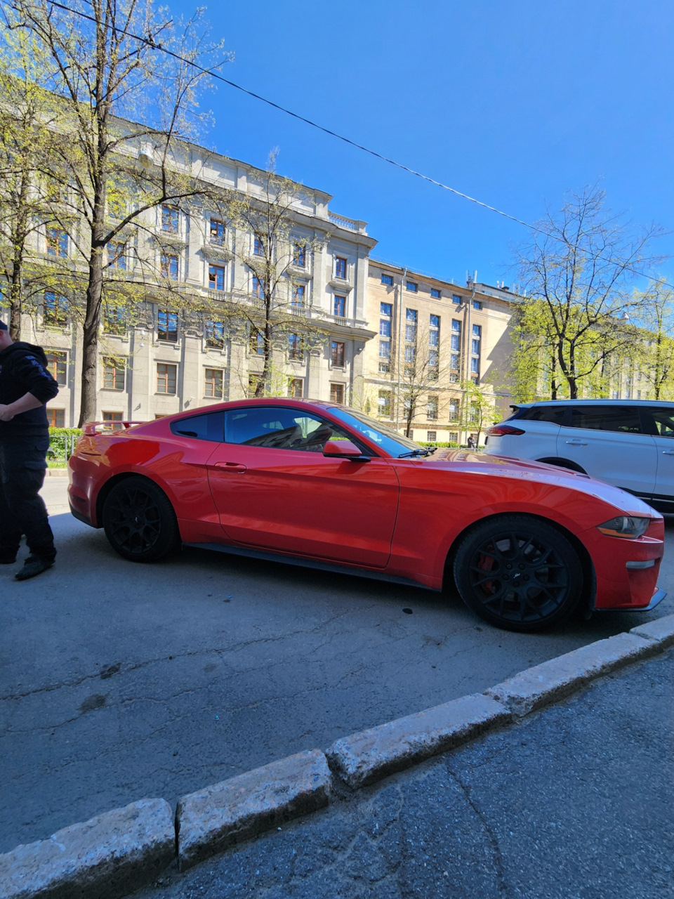 А может быть в Питер? — Ford Mustang (6G), 2,3 л, 2018 года | путешествие |  DRIVE2