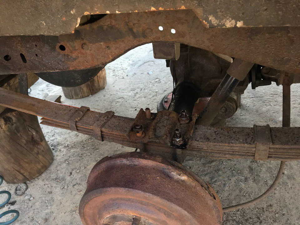 Как заменить рессоры в ford econoline ? — Ford E-Series (3G), 5 л, 1987 ...