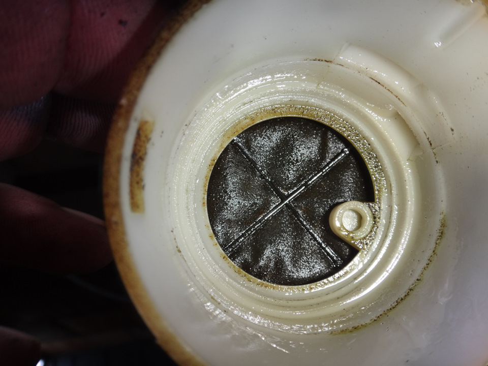 Как снять топливный насос вольксваген пассат видео и сколько стоит ремонт бензонасоса