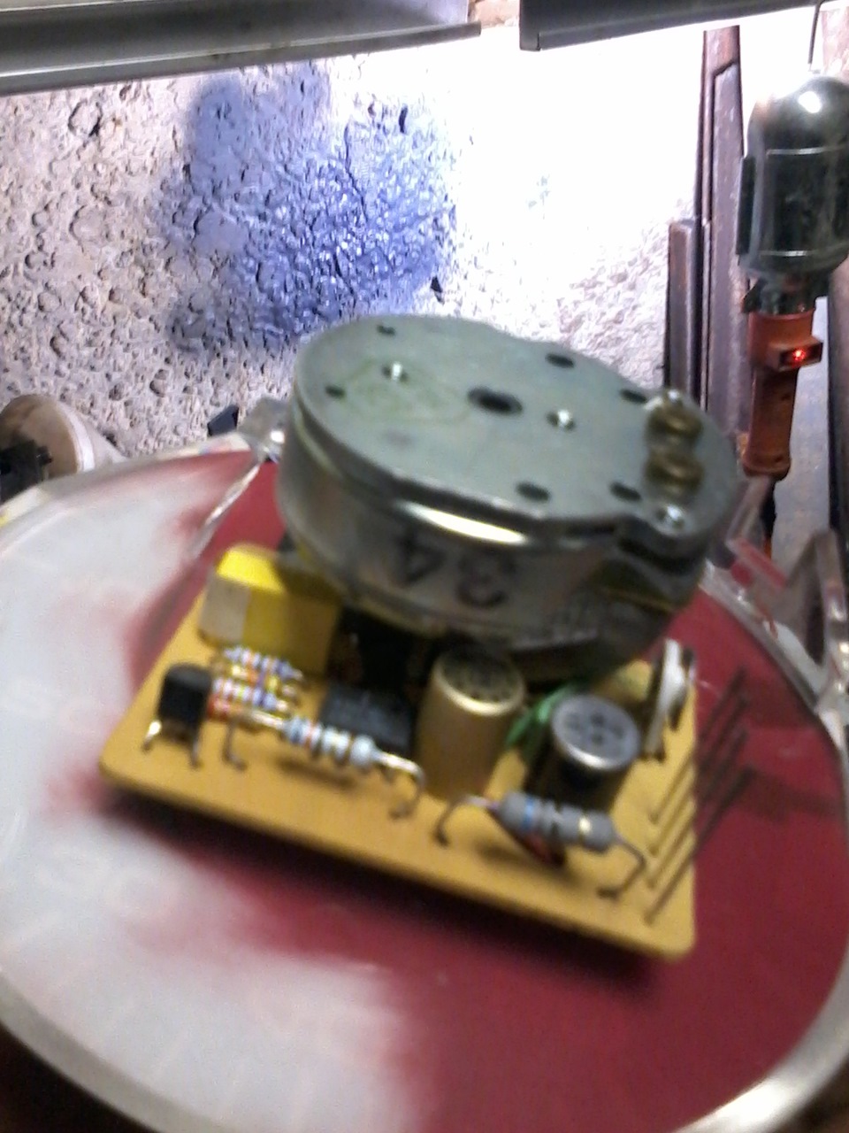 не работала стрелка тахометра — Audi 80 (B3), 1,8 л, 1987 года | своими ...