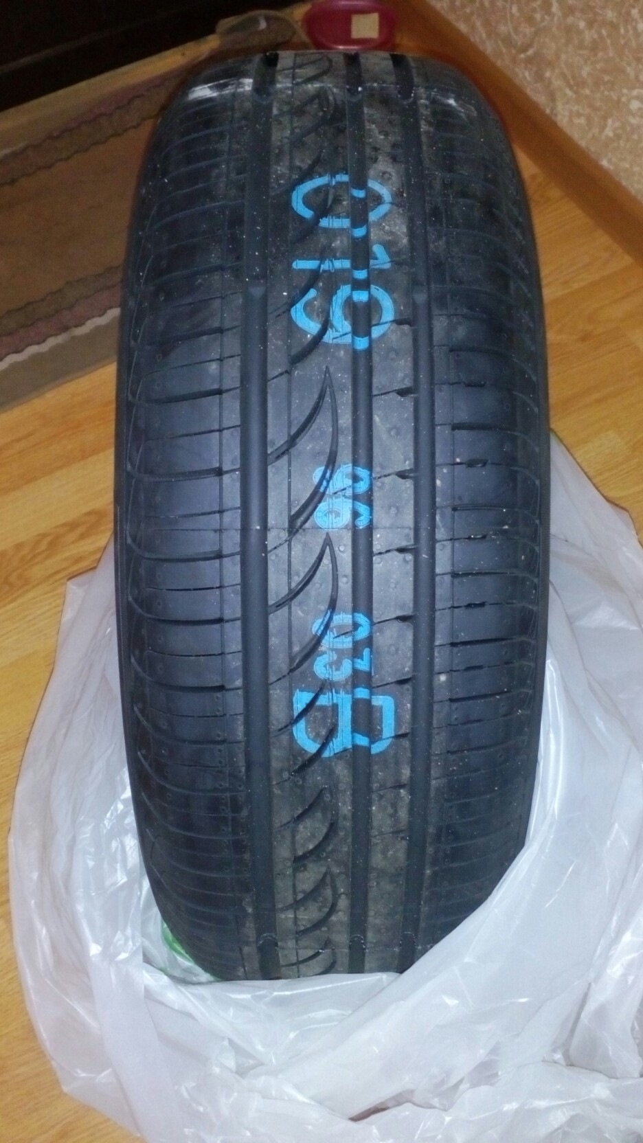 Новые тапки на собаку. — Mitsubishi Dingo, 1,5 л, 1999 года | шины | DRIVE2
