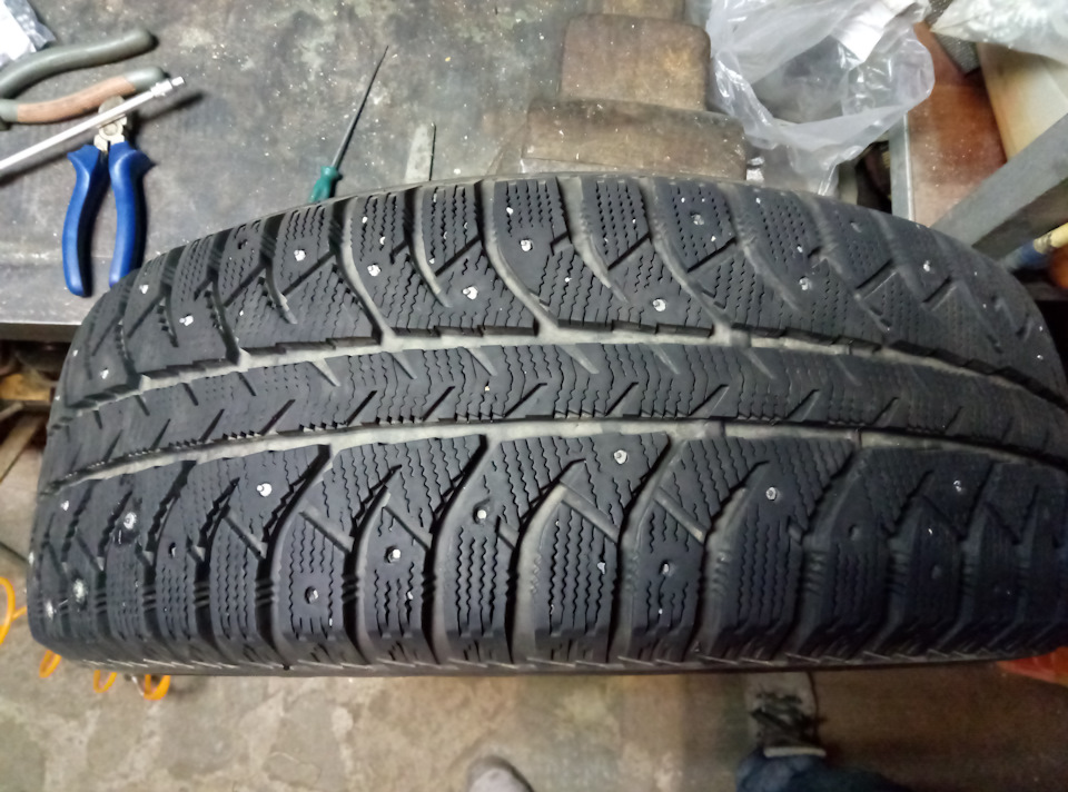 Шиповка колес к зиме — KIA Sorento (2G), 2,2 л, 2014 года | своими ...