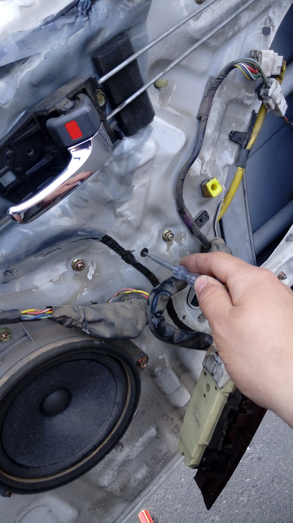 Регулировка стеклоподъемника в режиме "AUTO" — Toyota Cresta (100), 2 л ...