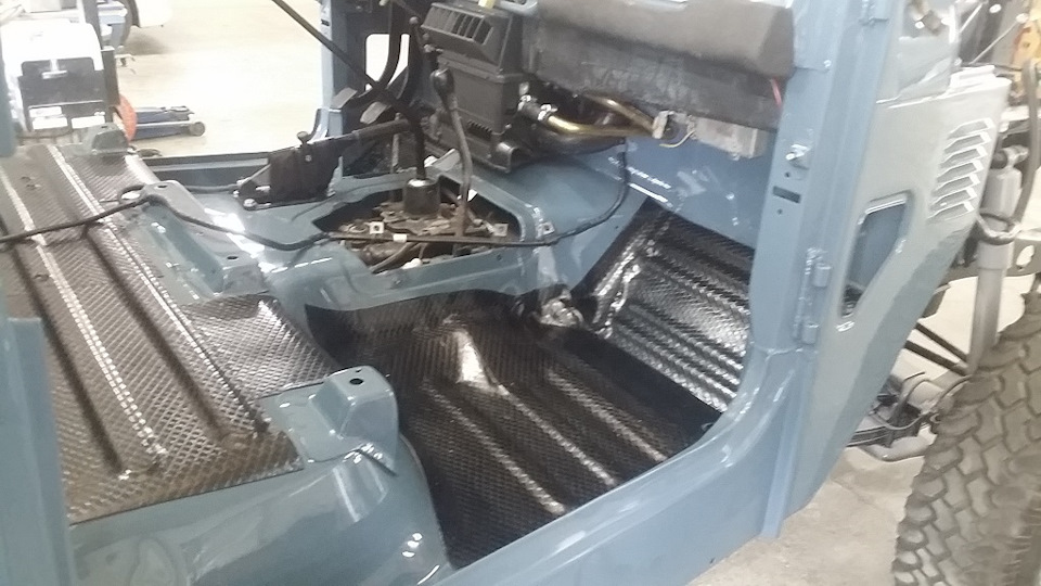 Шумка — Toyota Land Cruiser 40