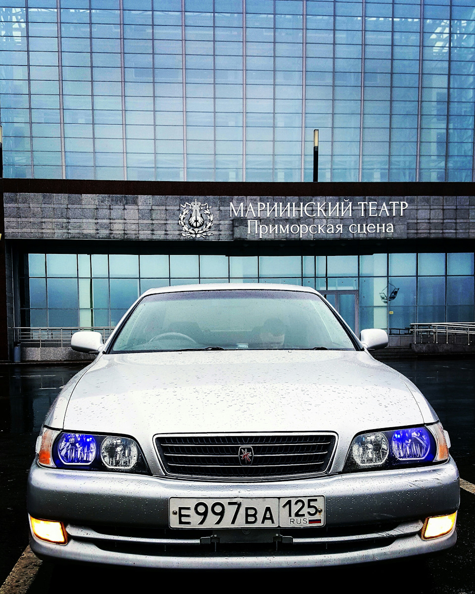 Установка синих ламп — Toyota Chaser (100), 2,5 л, 1997 года ...