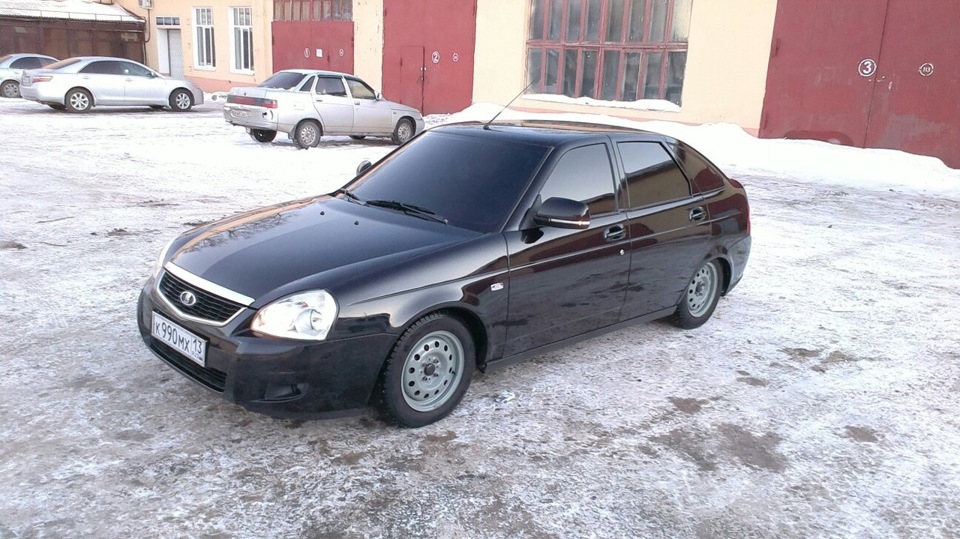 Lada Priora черная 70