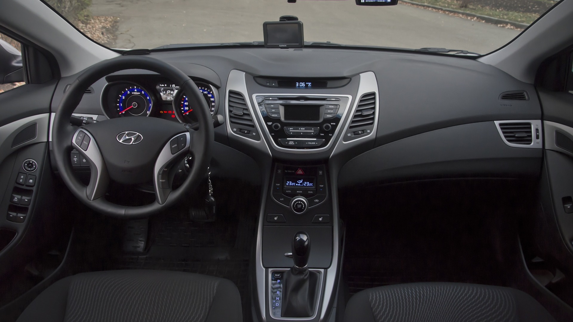 Hyundai Elantra (5G) 1.6 бензиновый 2015 | MD 1.6 Мышь🐭 ♤ на DRIVE2