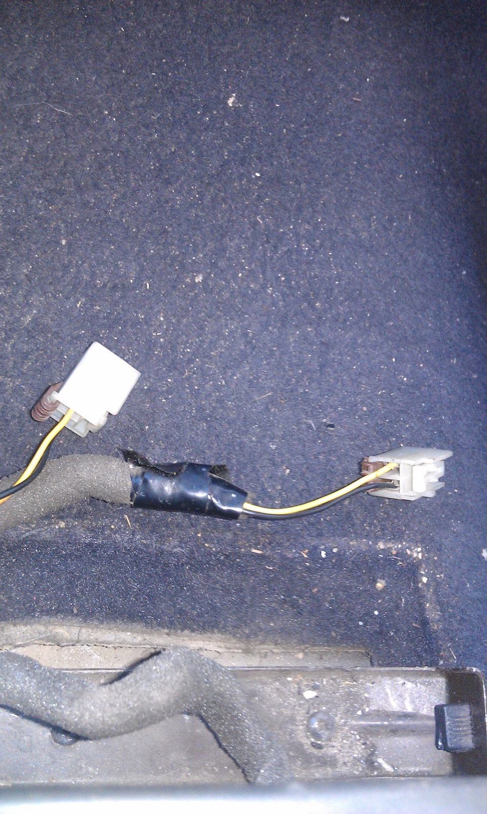 выбивает предохранитель — Lancia Delta II, 1,6 л, 1998 года | поломка ...