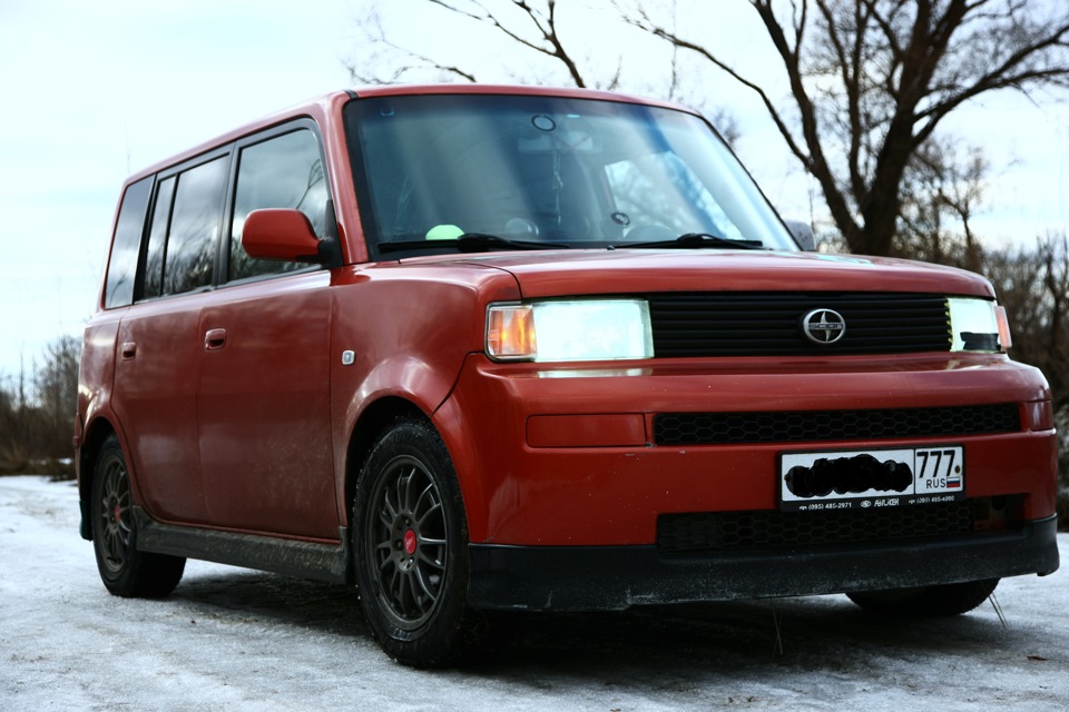 Scion XB 2004