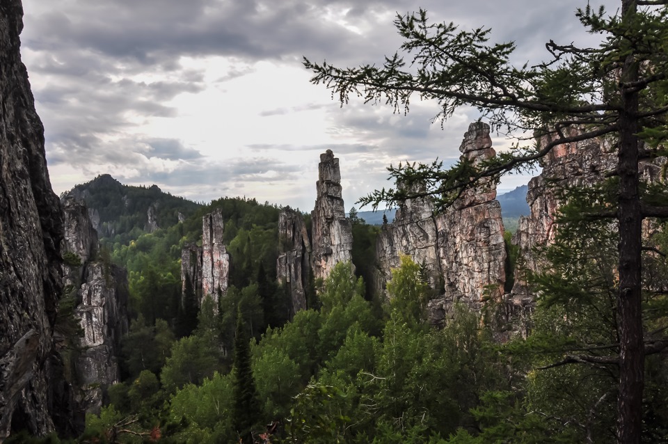 Хребет Инзерские Зубчатки