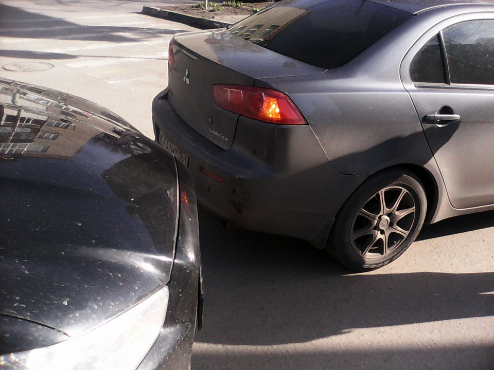 Захотел пропустить пешехода? Получи по попе) — Chevrolet Lacetti Sedan ...