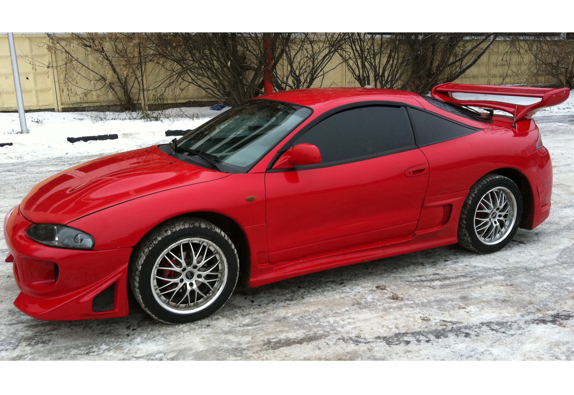 Mitsubishi eclipse отзывы. Mitsubishi Eclipse 1998. Митсубиси Эклипс 1998. Митсубиси Эклипс 1998 года. Mitsubishi Eclipse 2.