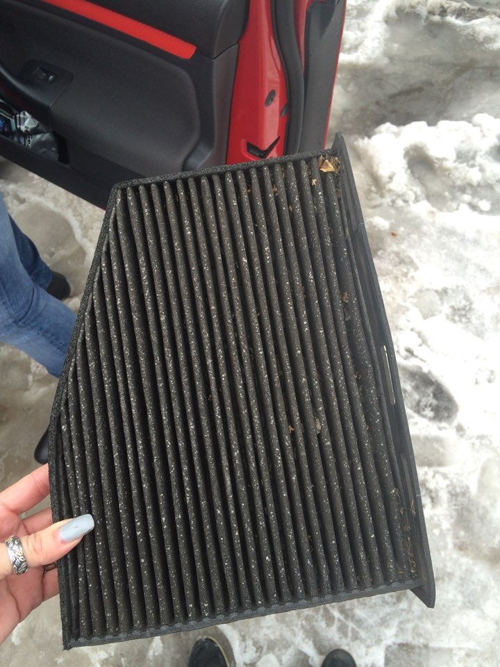 Замена салонного фильтра - Volkswagen Golf Mk5, 1,4 л, 2008 года своими руками D