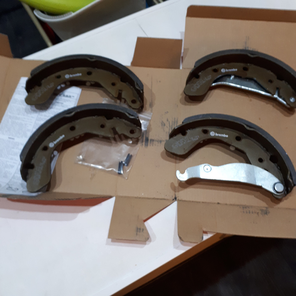 Оригинальные тормозные колодки BREMBO — Daewoo Nexia (N150), 1,6 л ...