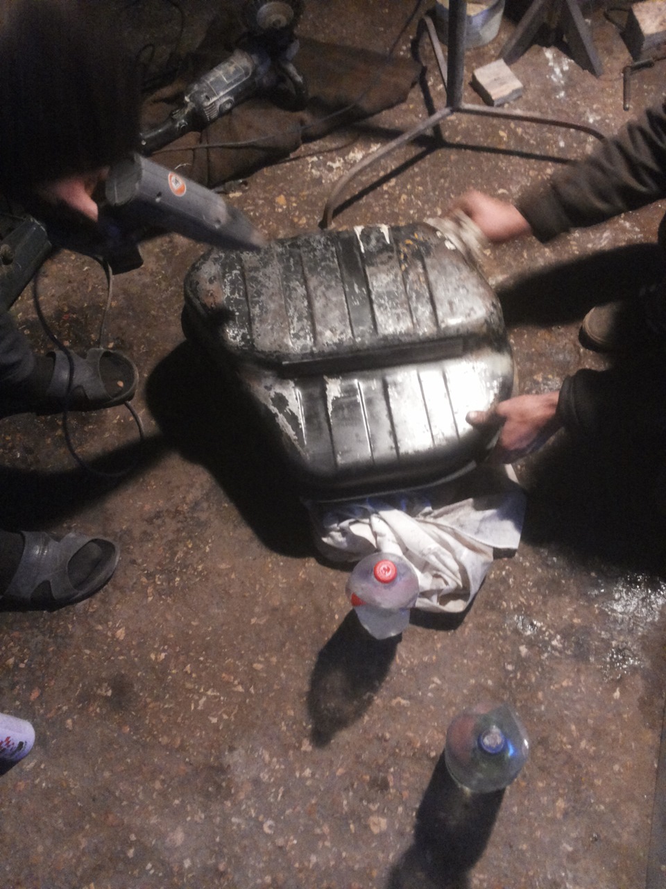 Потёк бензобак — Lada 21013, 1,5 л, 1985 года | запчасти | DRIVE2