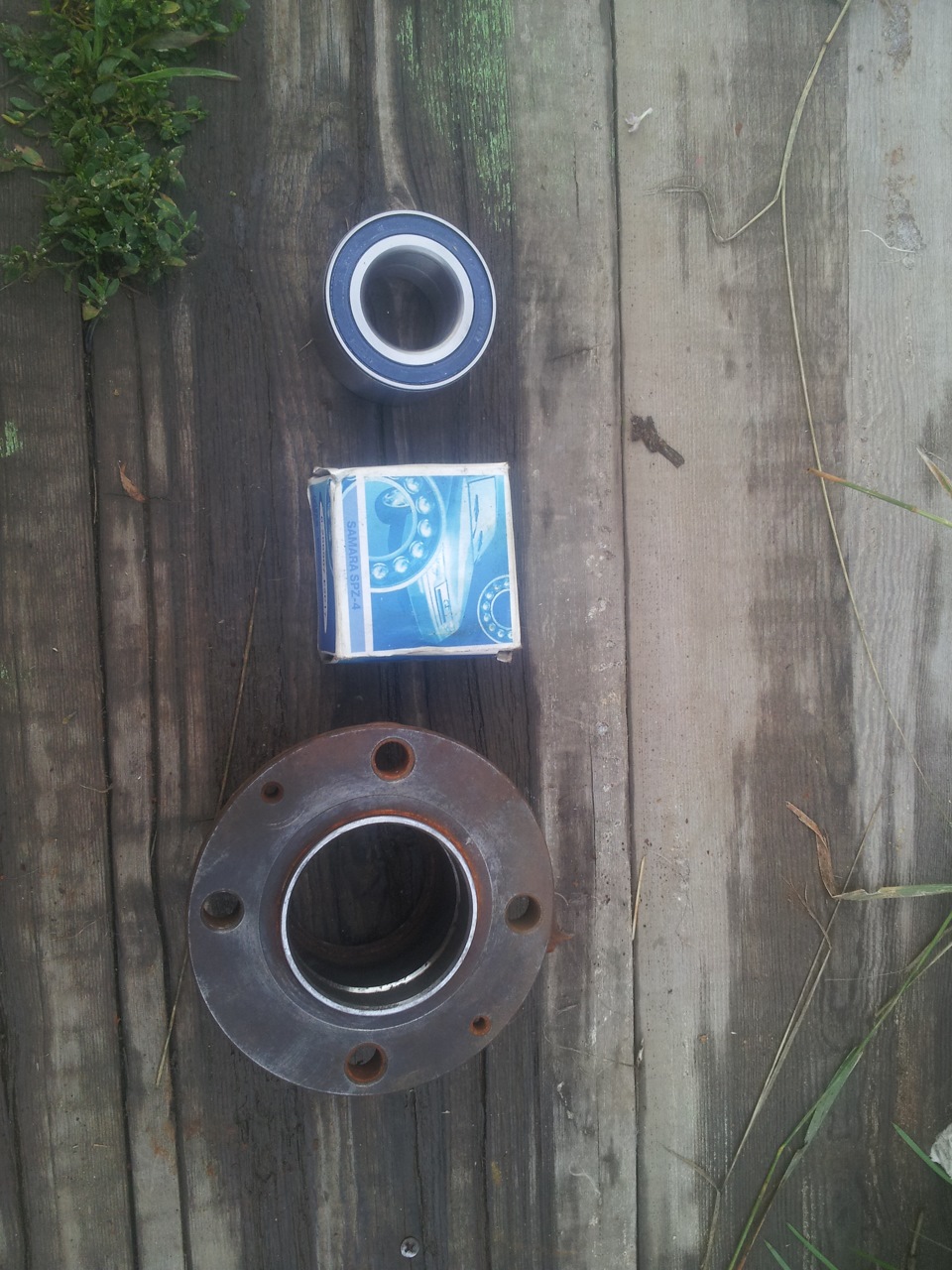 замена заднего ступичного подшипника — Москвич 2141, 1,7 л, 1993 года ...