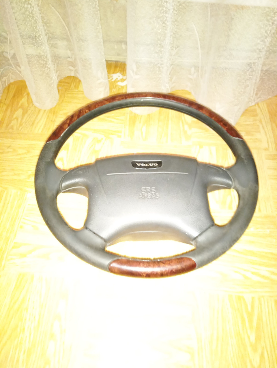 Руль volvo xc90 — Volvo S70, 2,4 л, 1998 года | стайлинг | DRIVE2