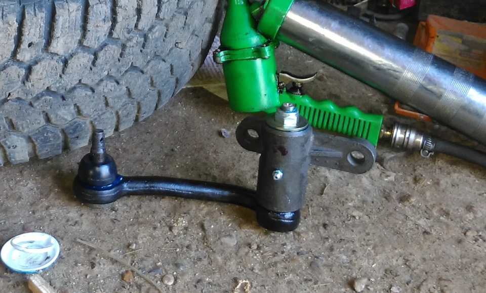 Пресс гайка на маятниковой рычаге показала себя не с лучшей стороны ...