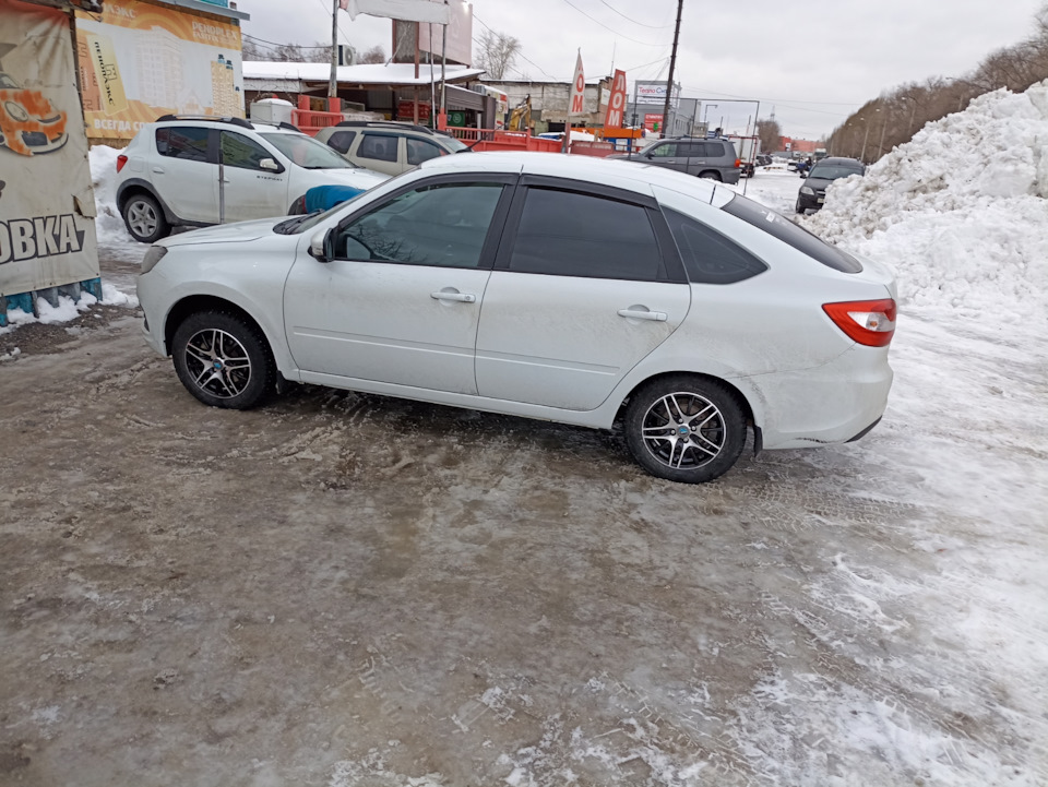 Литьё на зиму — Lada Гранта Лифтбек (2G), 1,6 л, 2023 года | колёсные ...