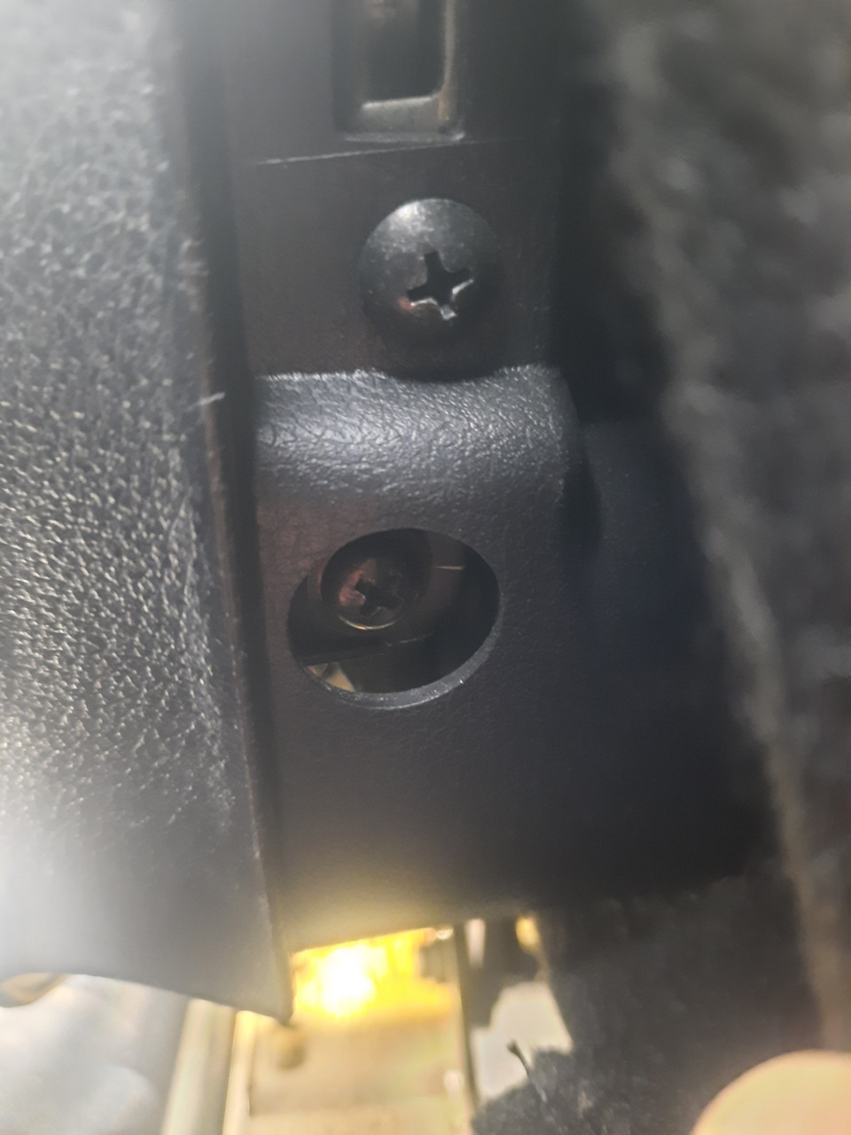 Ремонт обивки вод.кресла. — KIA Sorento (3G), 2,2 л, 2017 года | другое ...