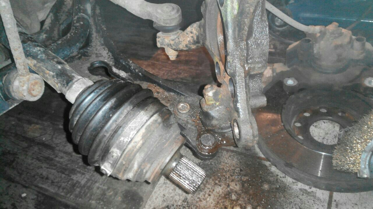 Замена переднего подшипника ступицы — Skoda Octavia A5 Mk2, 2 л, 2007 ...