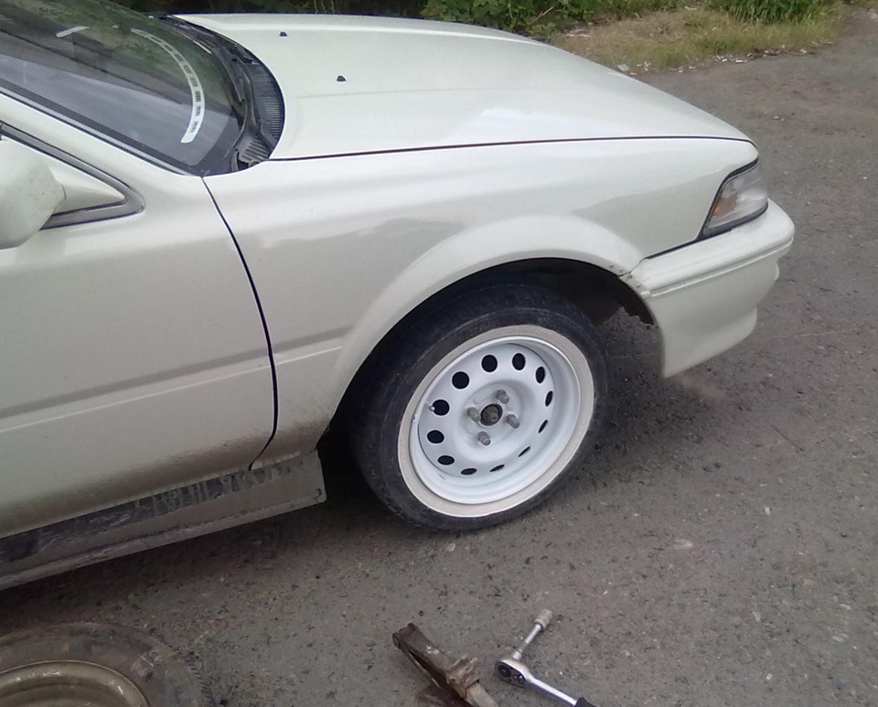 переднее — Toyota Corolla Levin (AE91/92)