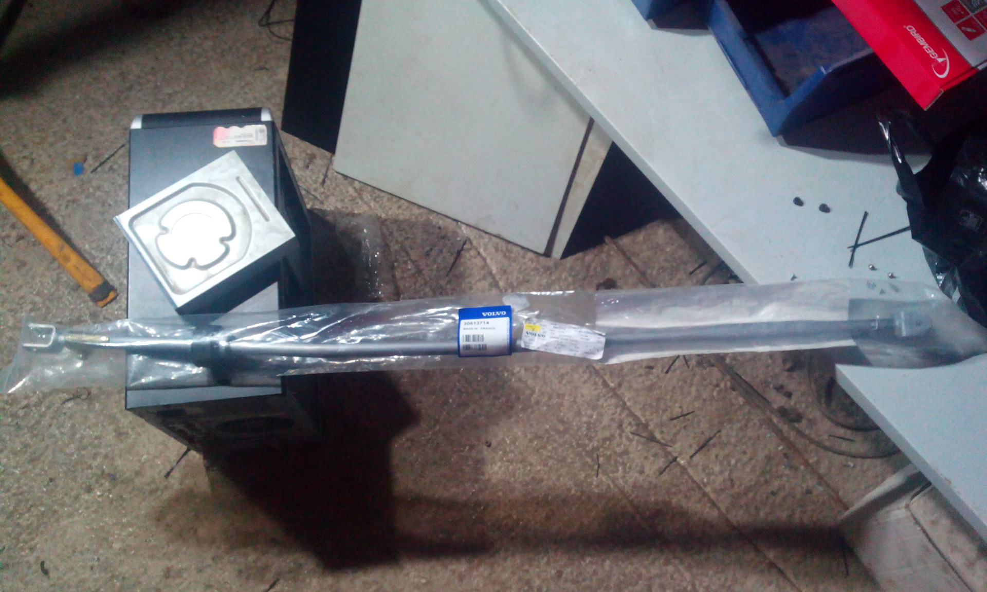 Операция "переТРУБАция" — Volvo S40 (1G), 1,9 л, 1997 года | своими ...