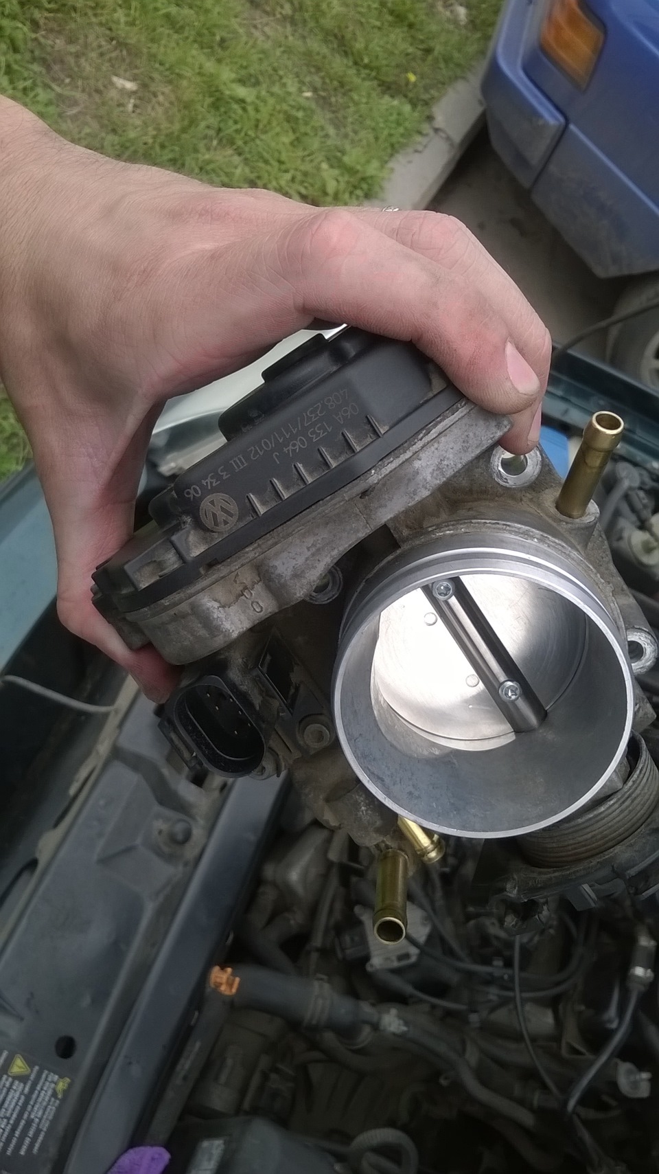 Фото в бортжурнале Skoda Octavia A4 Mk1. Запчасти на фото: 06A133064J, 408237111012