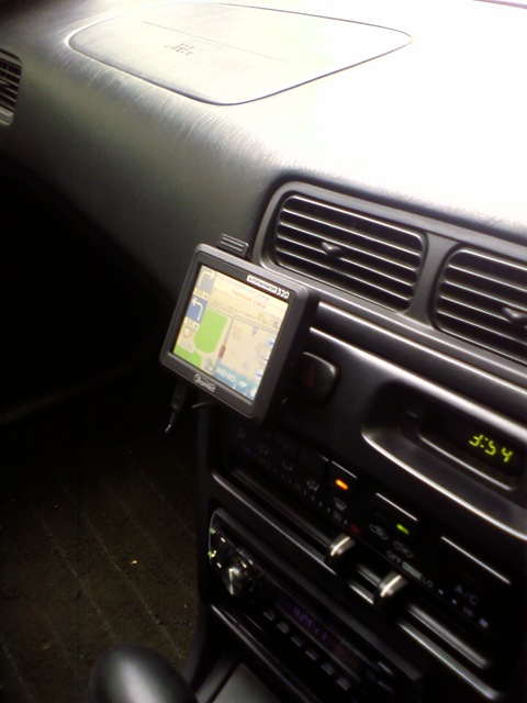 Purchase and installation of a GPS-navigator - Toyota Sprinter Trueno 16 L 1999