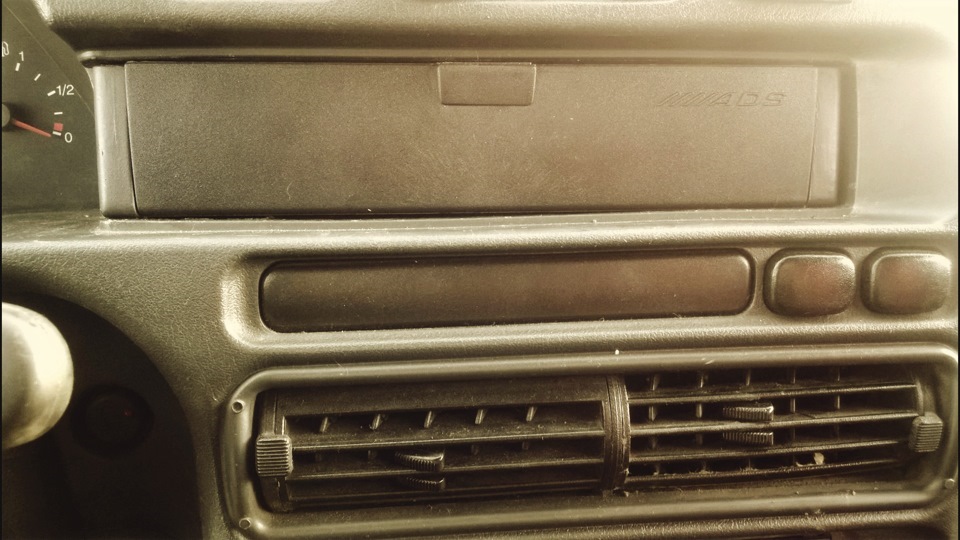 #2 Дополнительный бокс вместо заглушки маршрутного компьютера. — Lada ...