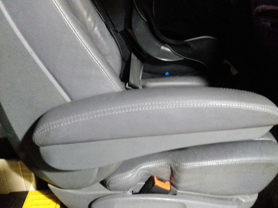 Подлокотник на сидения v-class — Mercedes-Benz Vito (1G), 2,2 л, 1999 ...
