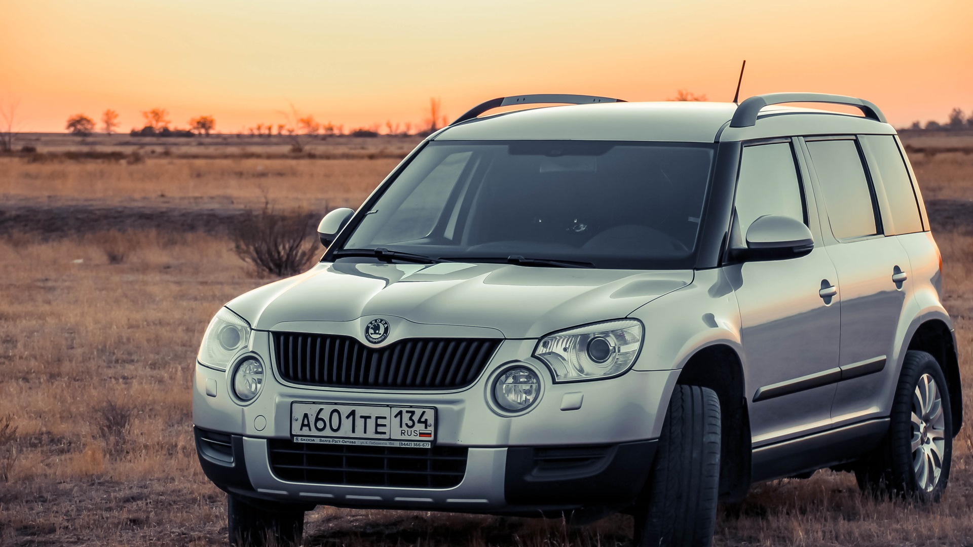 Шкода йети своими руками. Шкода Йети 2. Skoda Yeti Drive 2. Шкода етти 2022. Шкода Йети серебристая.