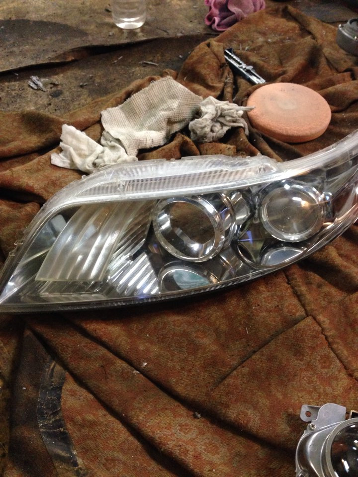 Запотела фара — Infiniti FX (1G), 3,5 л., 2006 года | своими руками ...